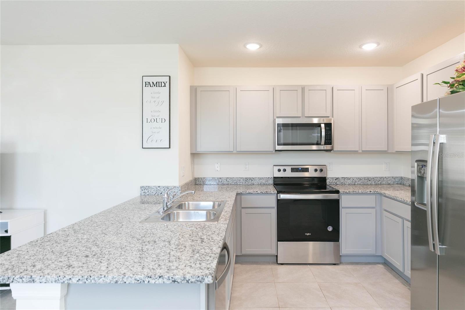 2839 Maiden Grass Isle Property Photo 17