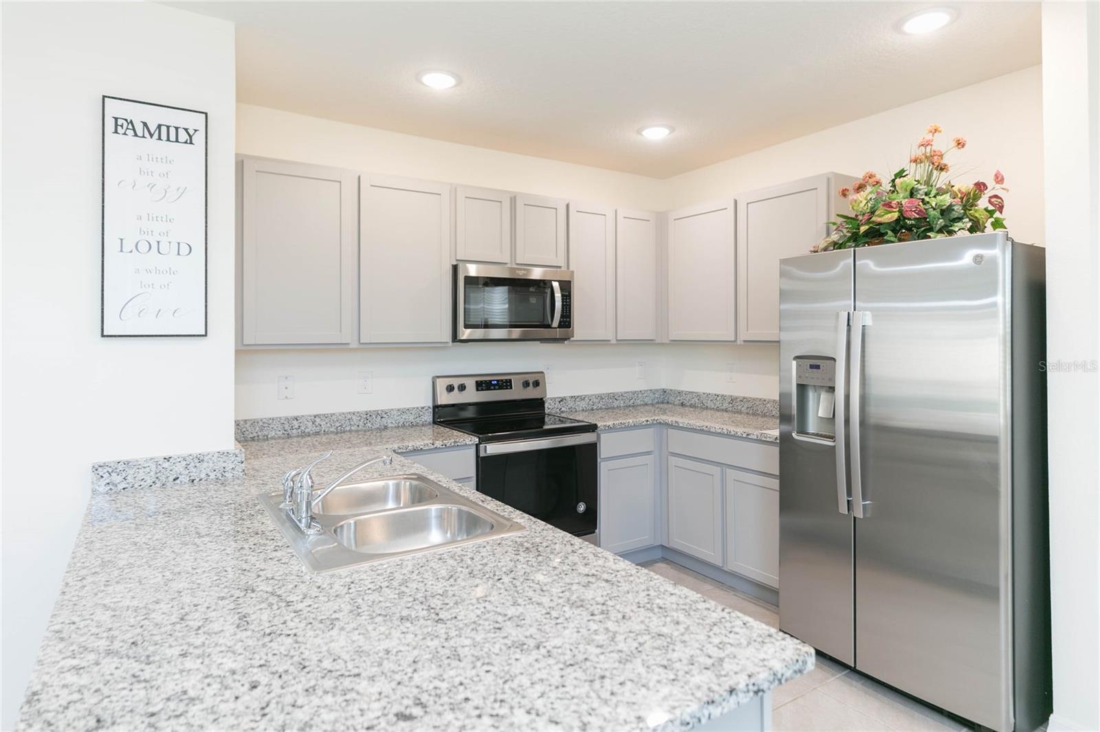 2839 Maiden Grass Isle Property Photo 18