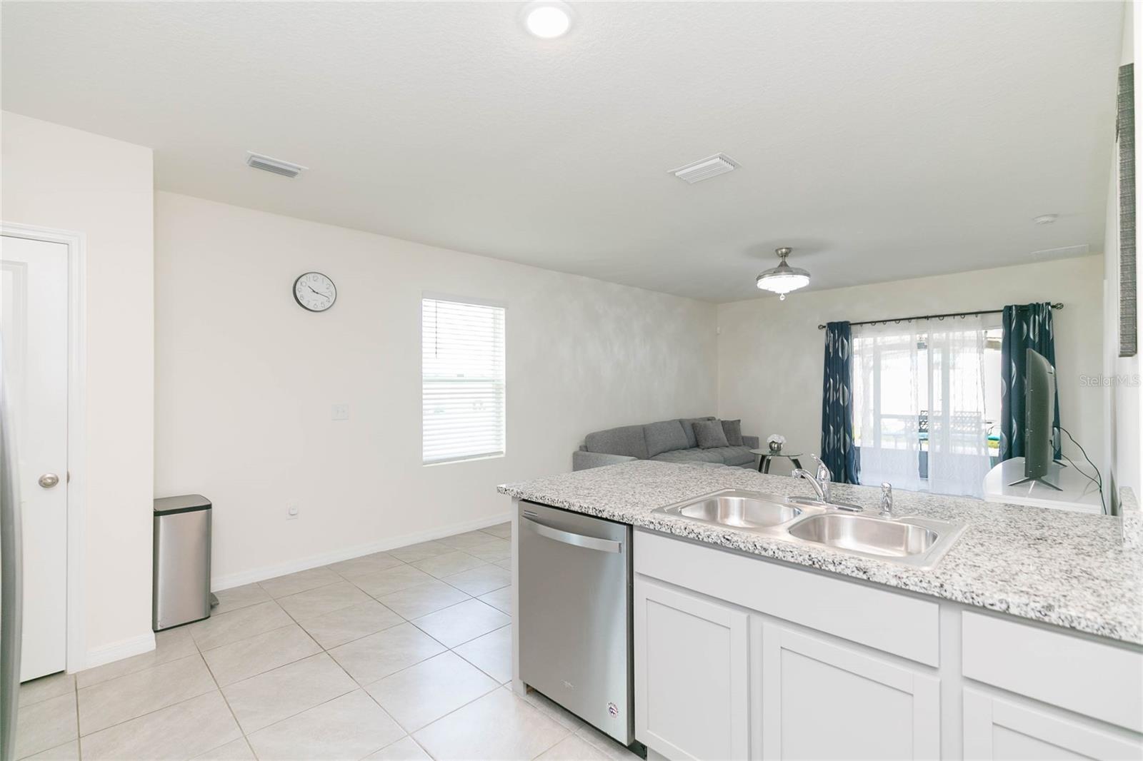 2839 Maiden Grass Isle Property Photo 19