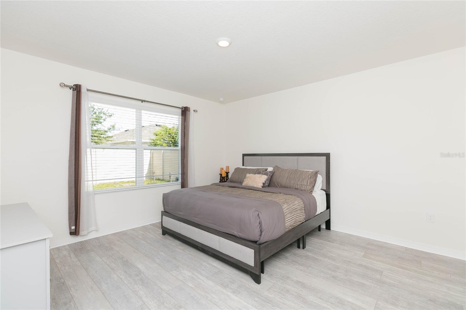 2839 Maiden Grass Isle Property Photo 25