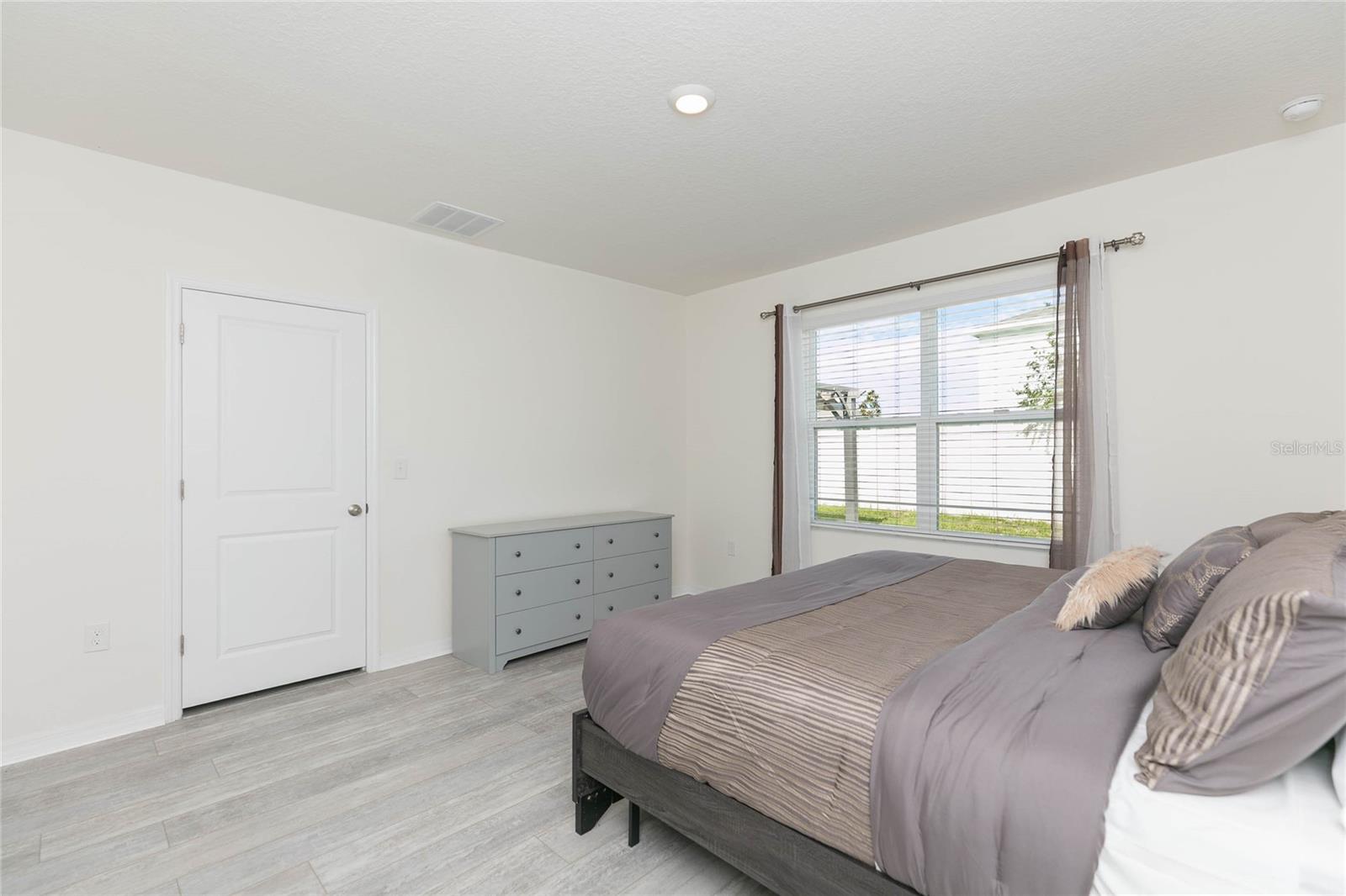 2839 Maiden Grass Isle Property Photo 26