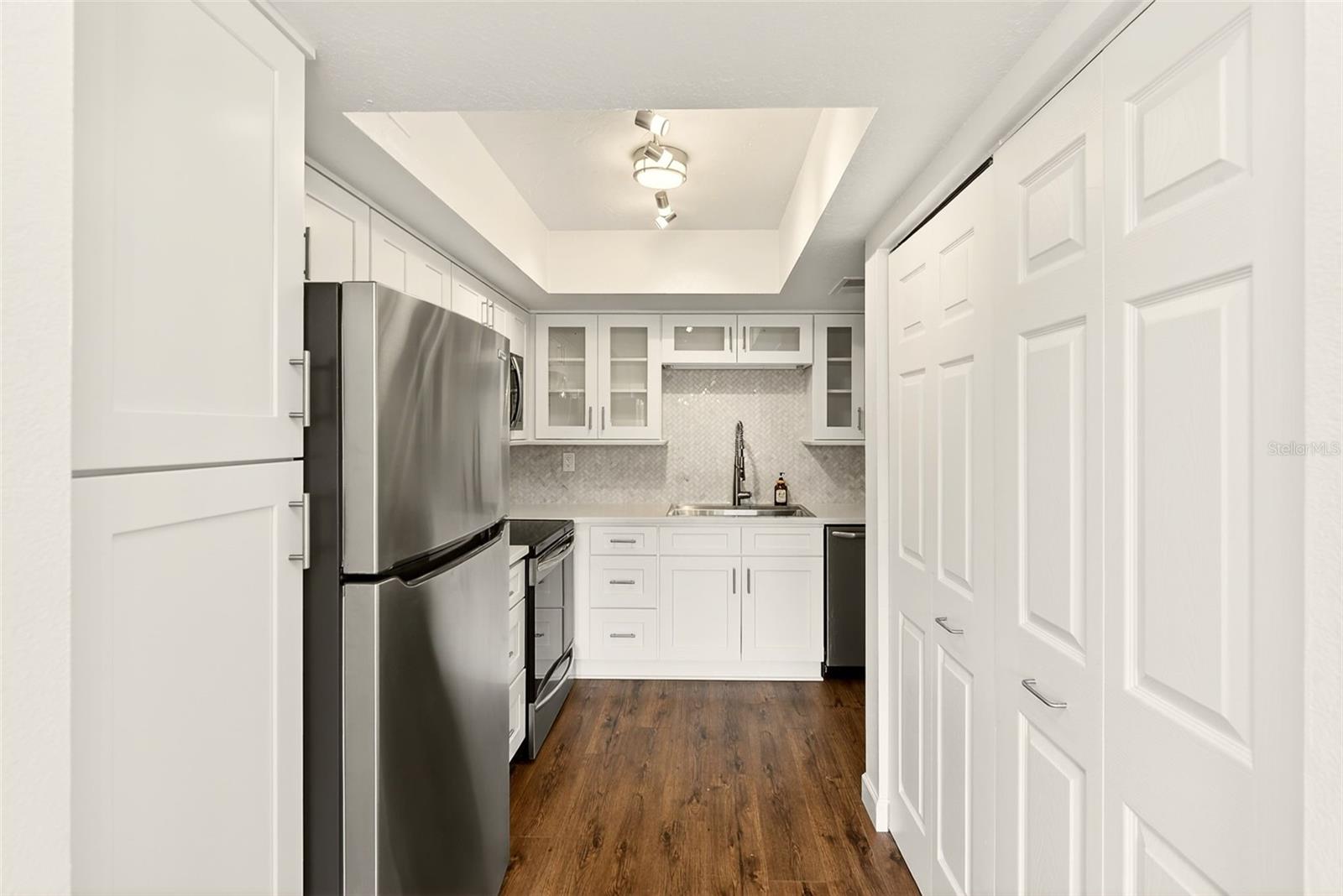 1801 E Lake Rd #10f Property Photo 8