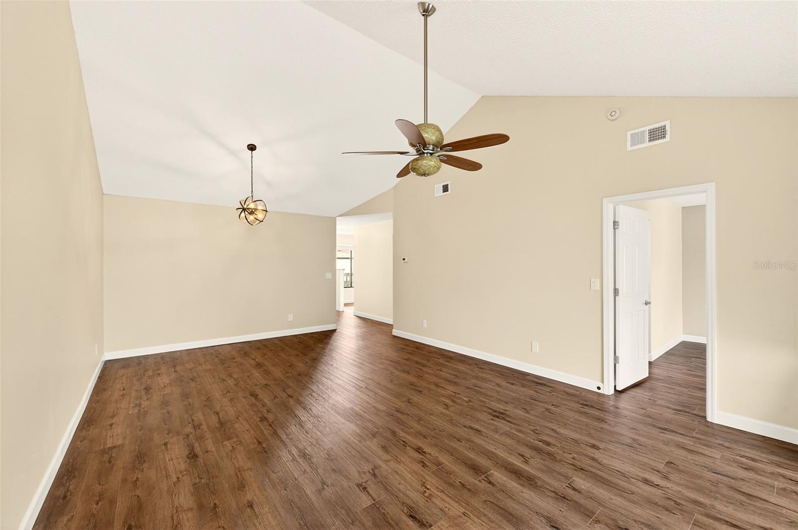 1801 E Lake Rd #10f Property Photo 15