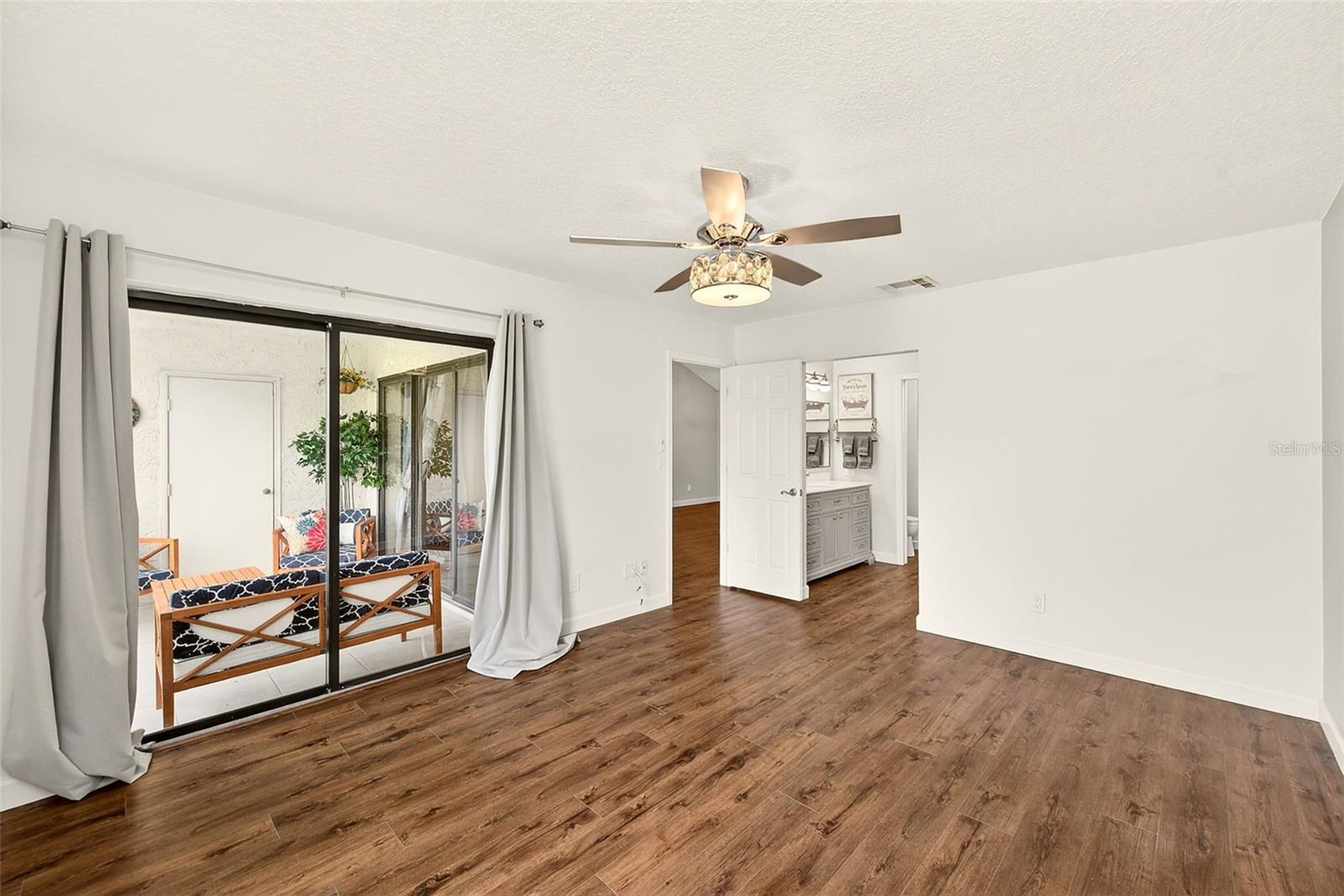 1801 E Lake Rd #10f Property Photo 22