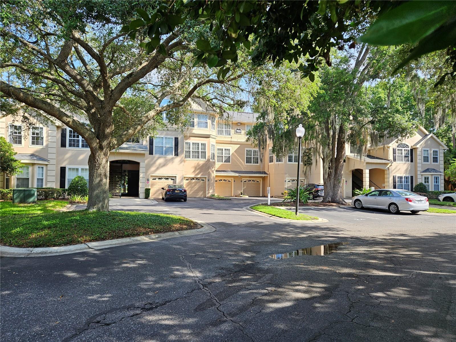 13810 SUTTON PARK DR N #738