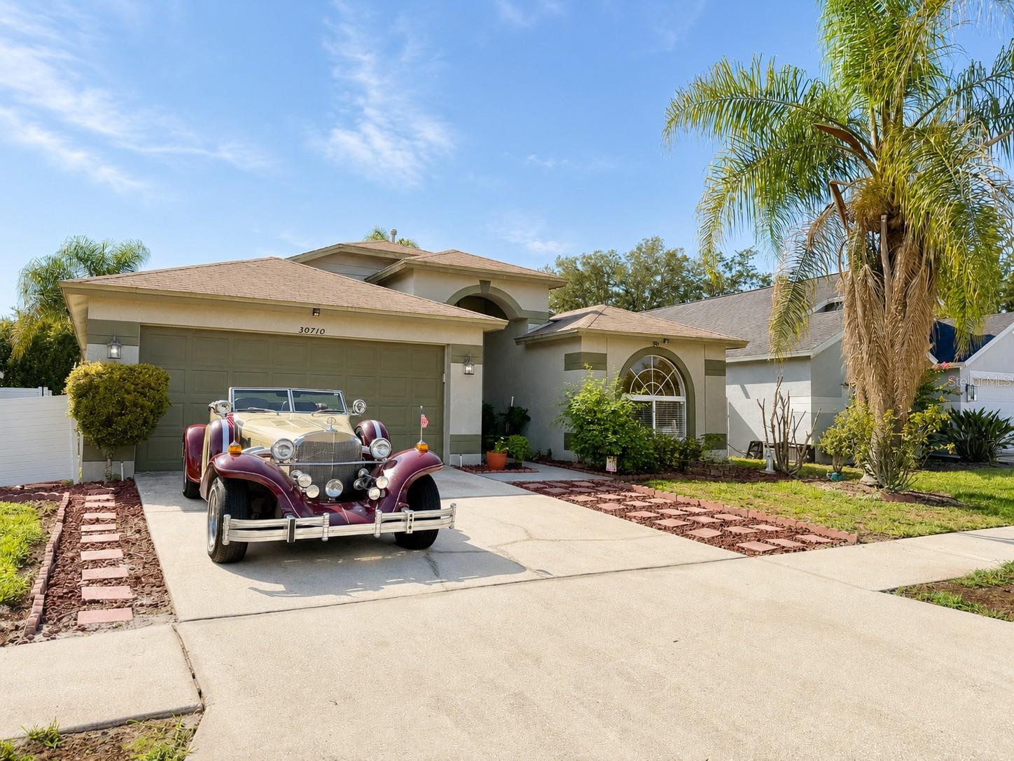 30710 Nickerson Loop Property Photo 3