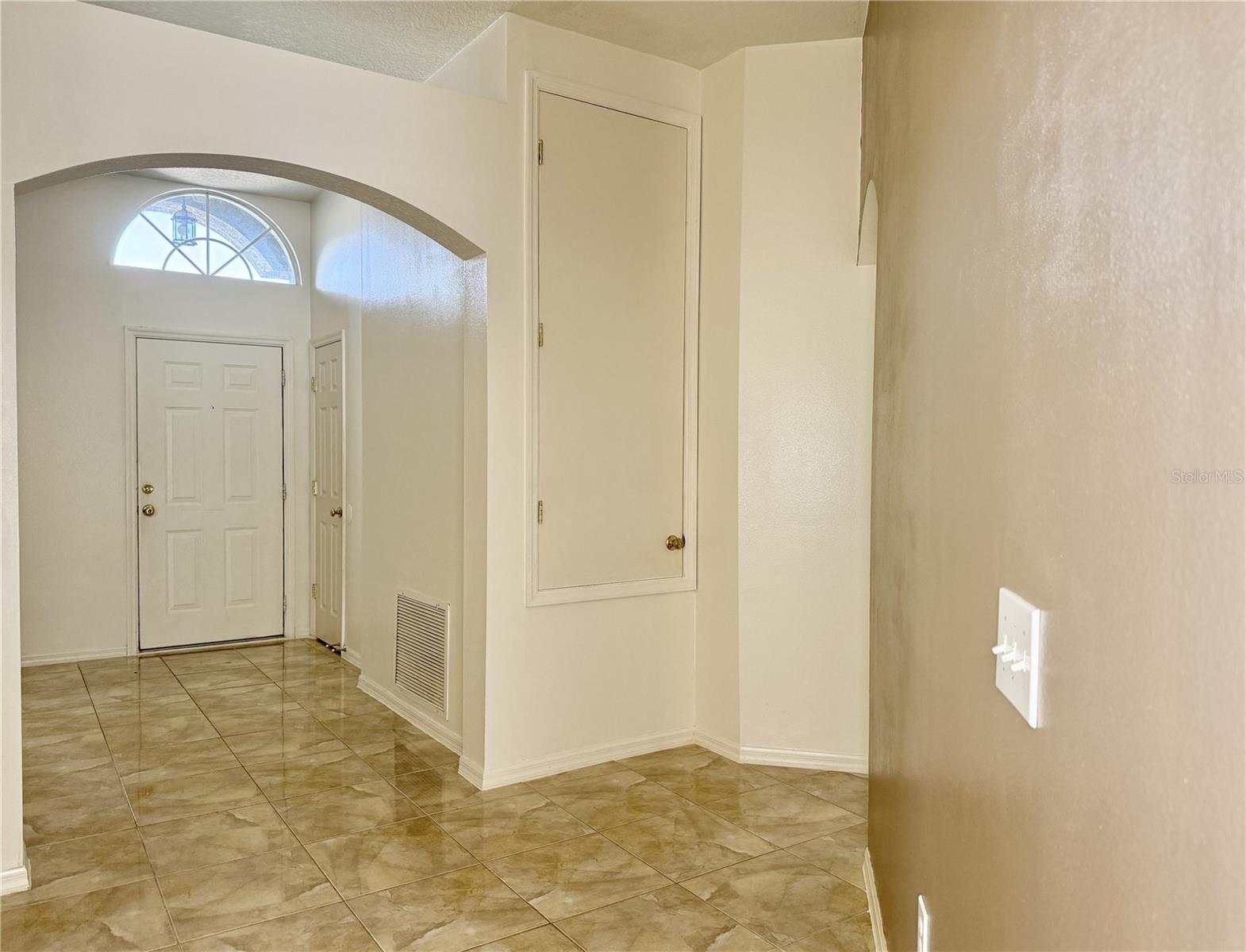 30710 Nickerson Loop Property Photo 8