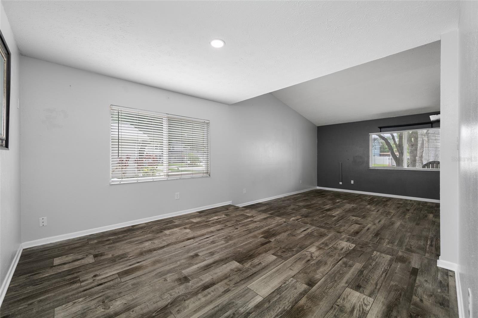 15816 Hound Horn Ln Property Photo 17