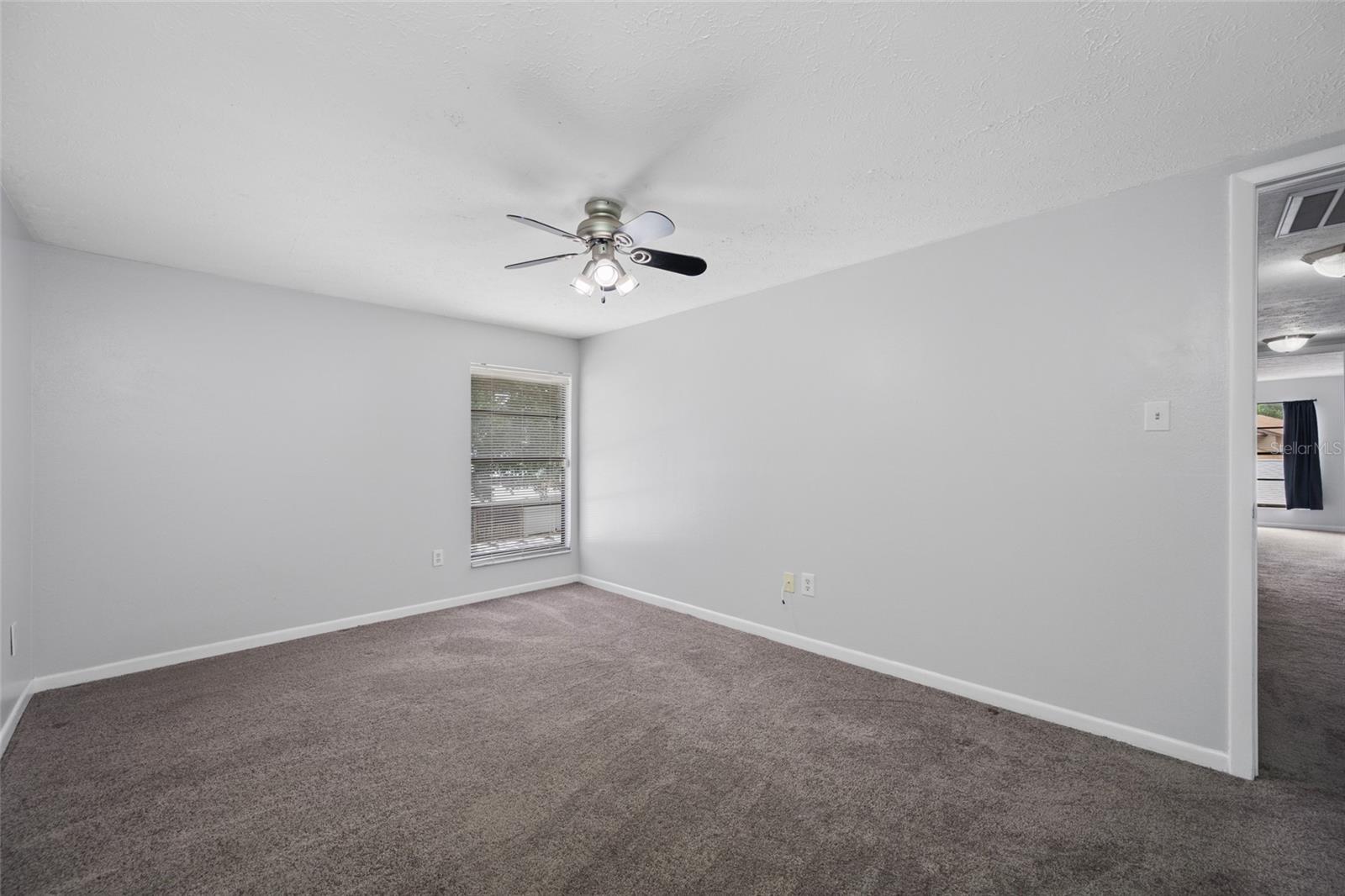 15816 Hound Horn Ln Property Photo 52