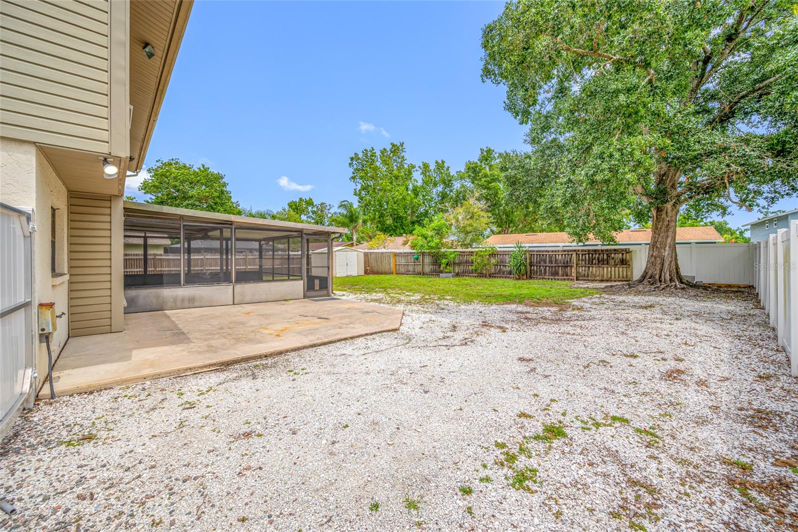 15816 Hound Horn Ln Property Photo 69