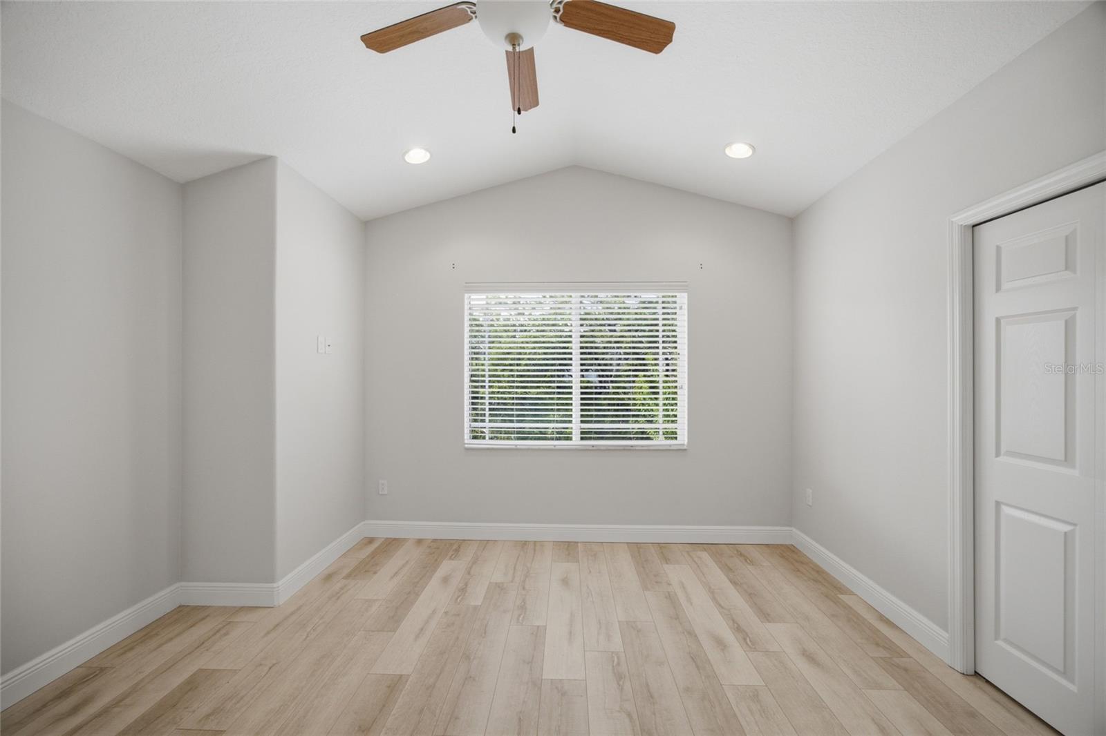 485 Harbor Ridge Dr Property Photo 21