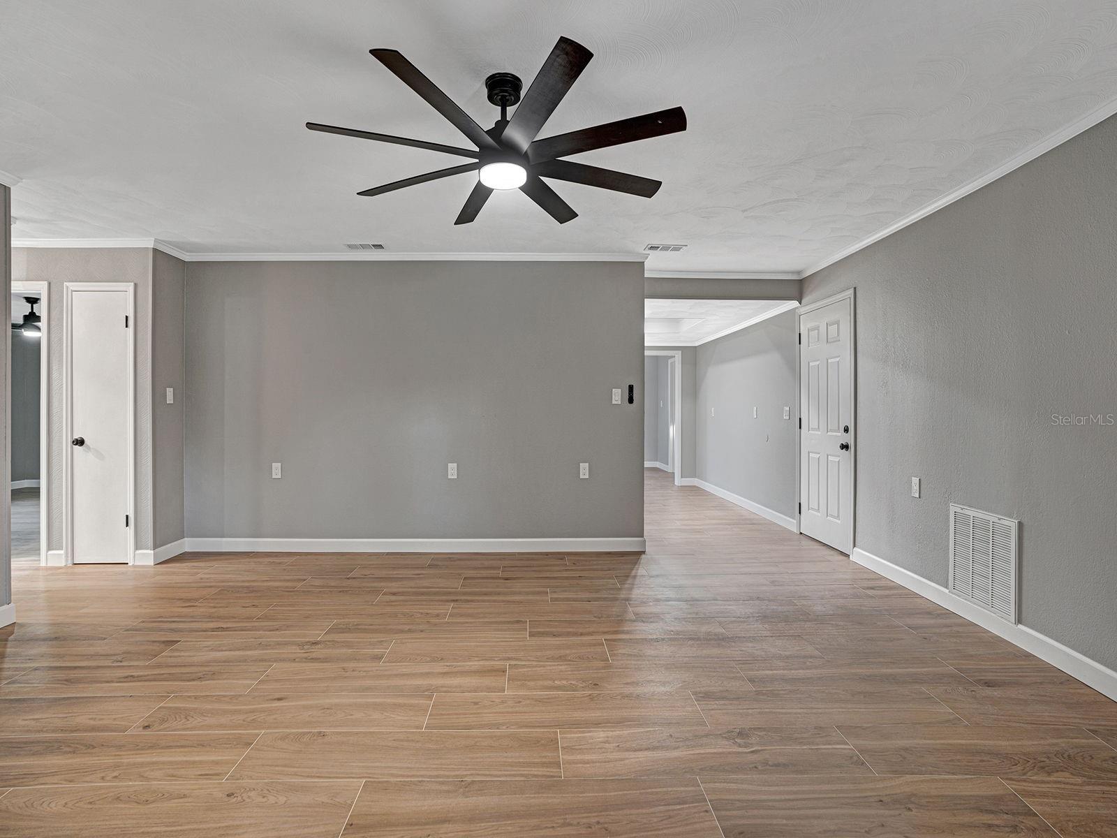 8310 Liman Dr Property Photo 3