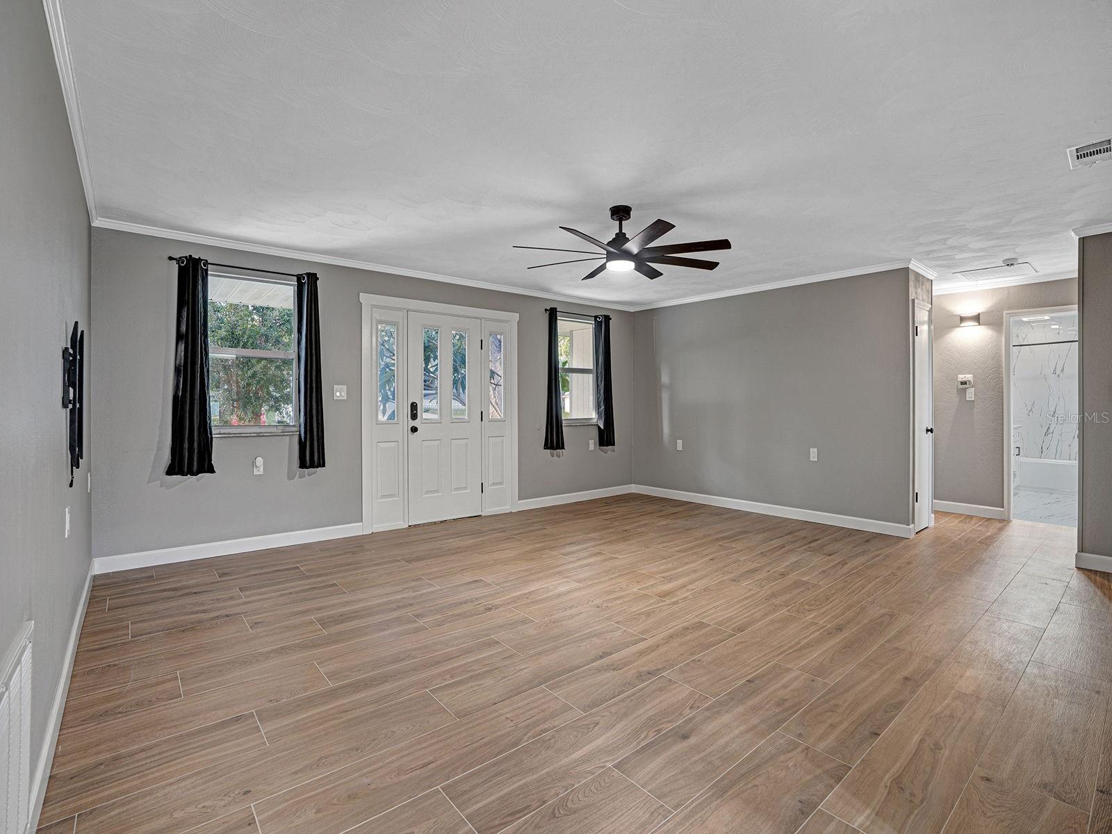 8310 Liman Dr Property Photo 6
