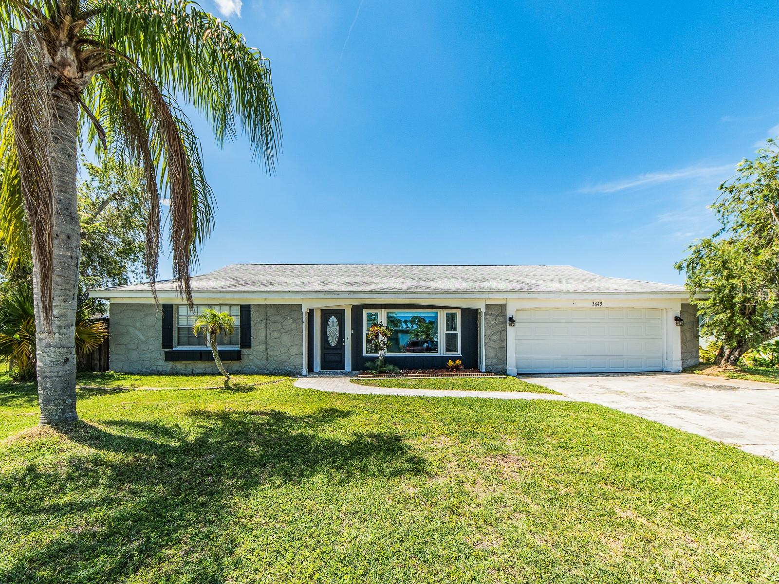 3645 Overland Property Photo 1