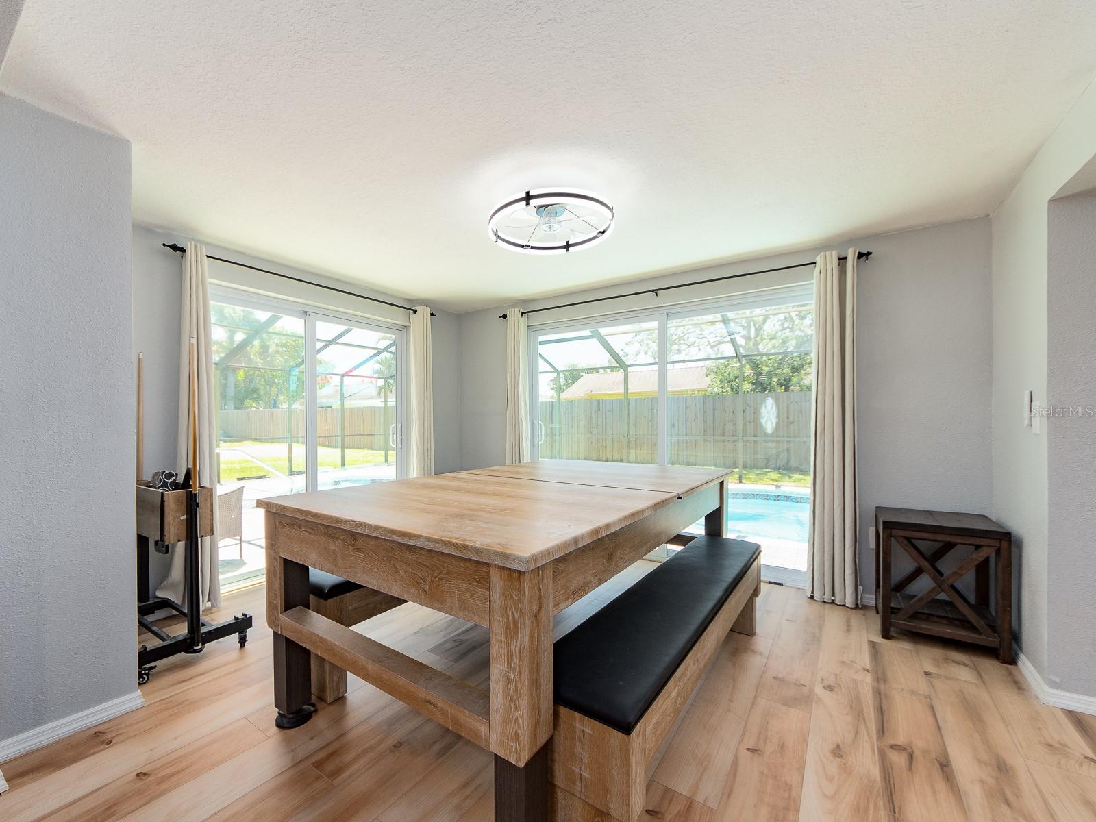 3645 Overland Property Photo 9