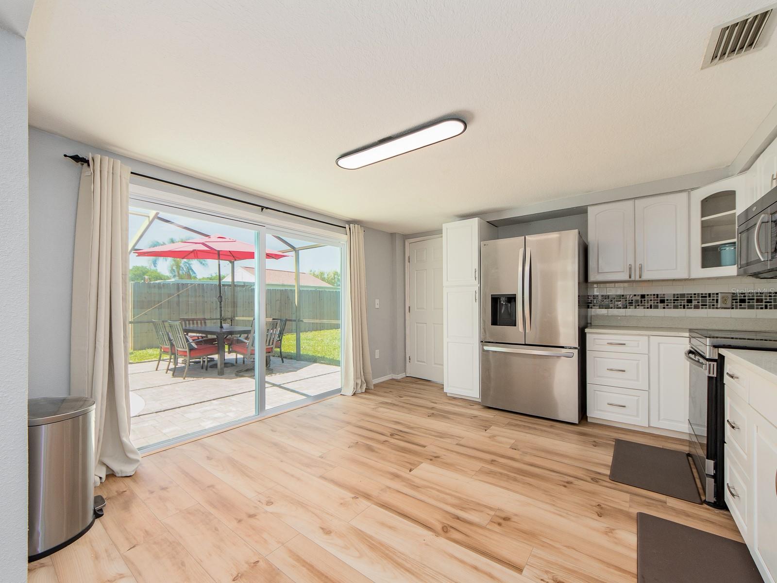 3645 Overland Property Photo 15