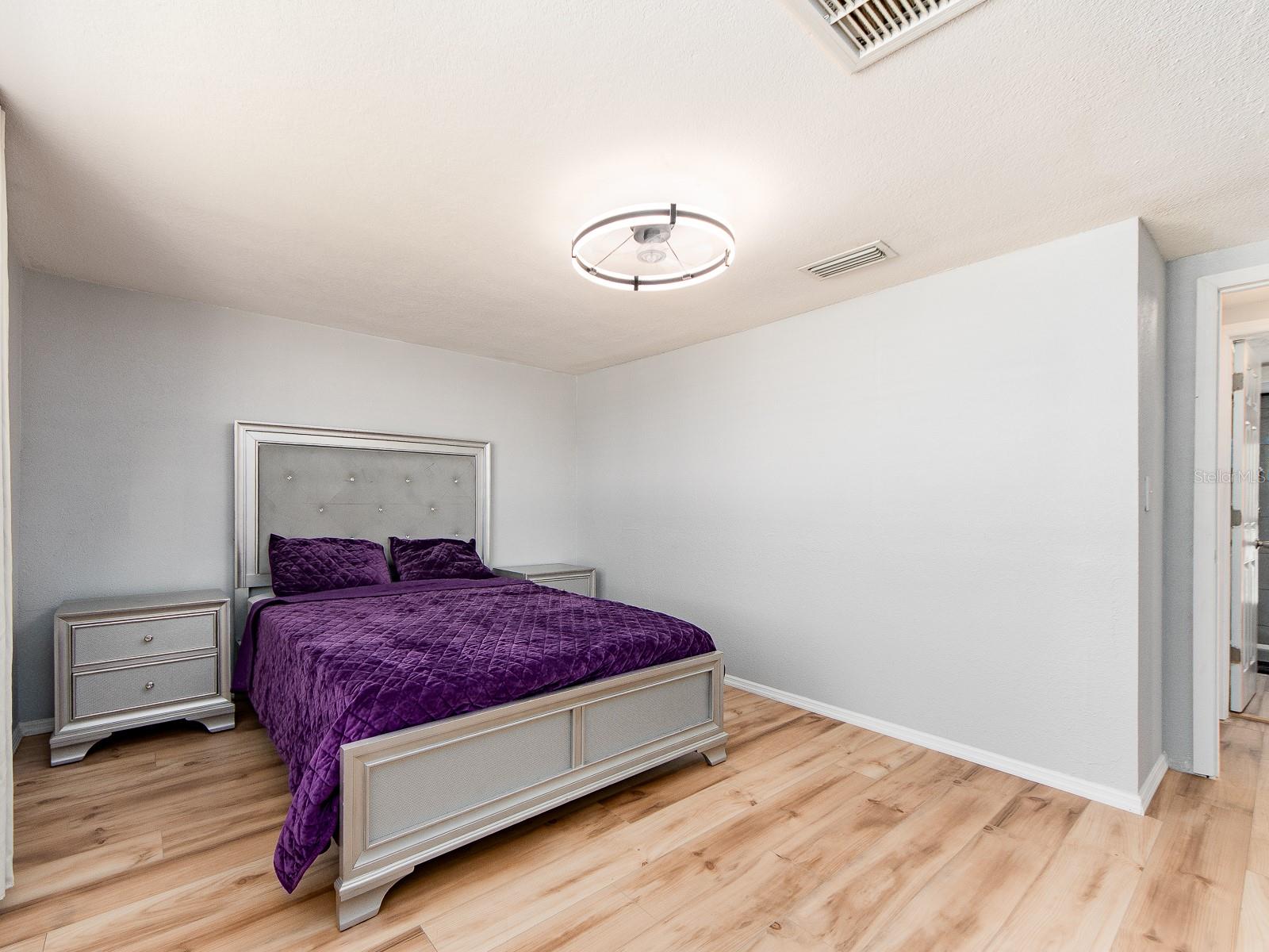 3645 Overland Property Photo 18