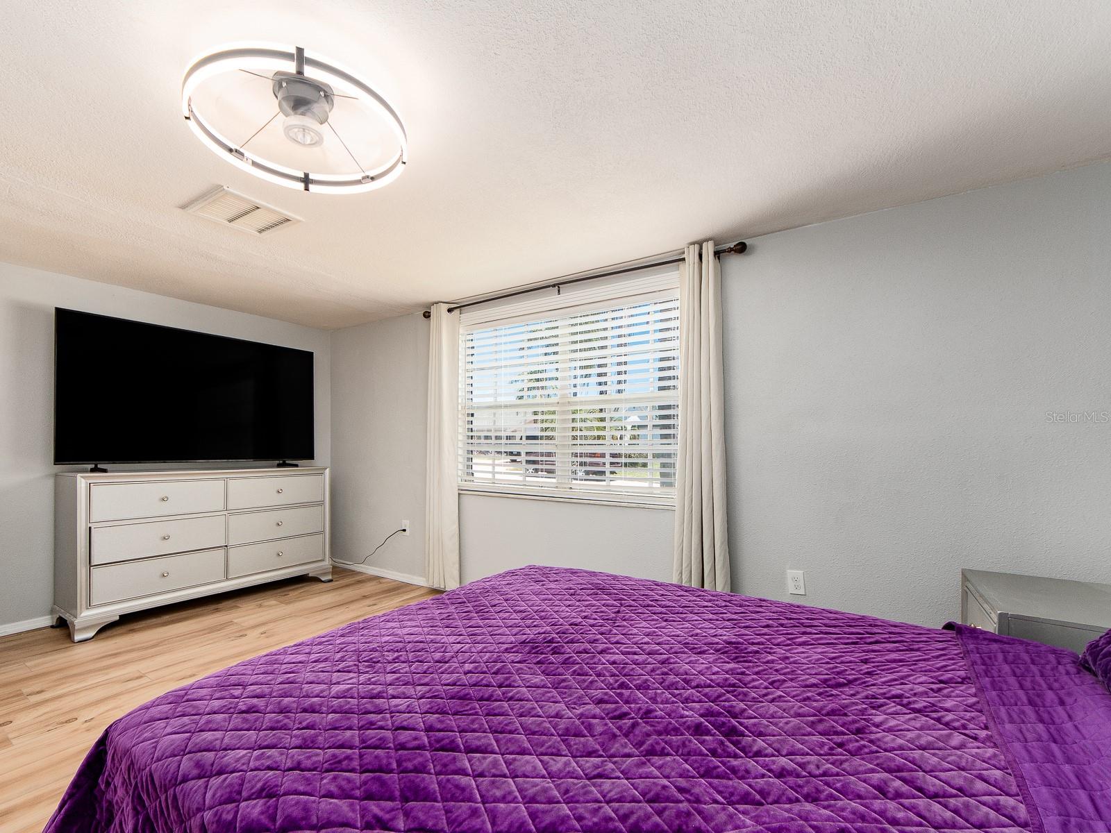 3645 Overland Property Photo 19