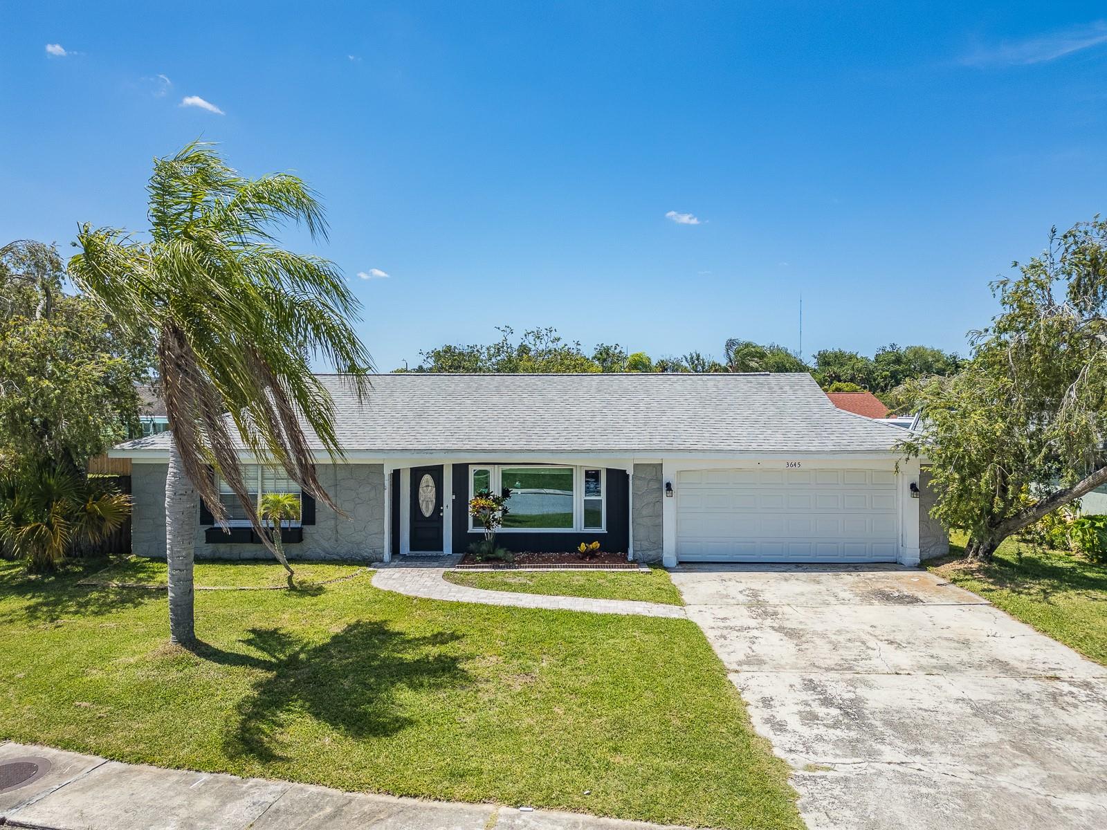 3645 Overland Property Photo 37