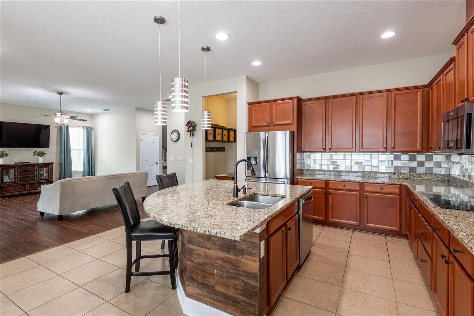 11807 Cross Vine Dr Property Photo 13