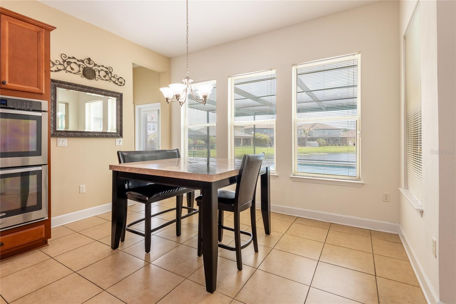 11807 Cross Vine Dr Property Photo 17