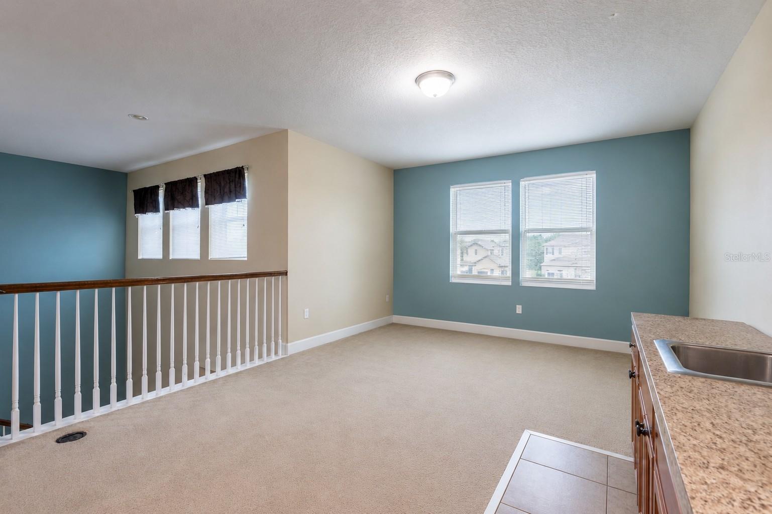 11807 Cross Vine Dr Property Photo 27