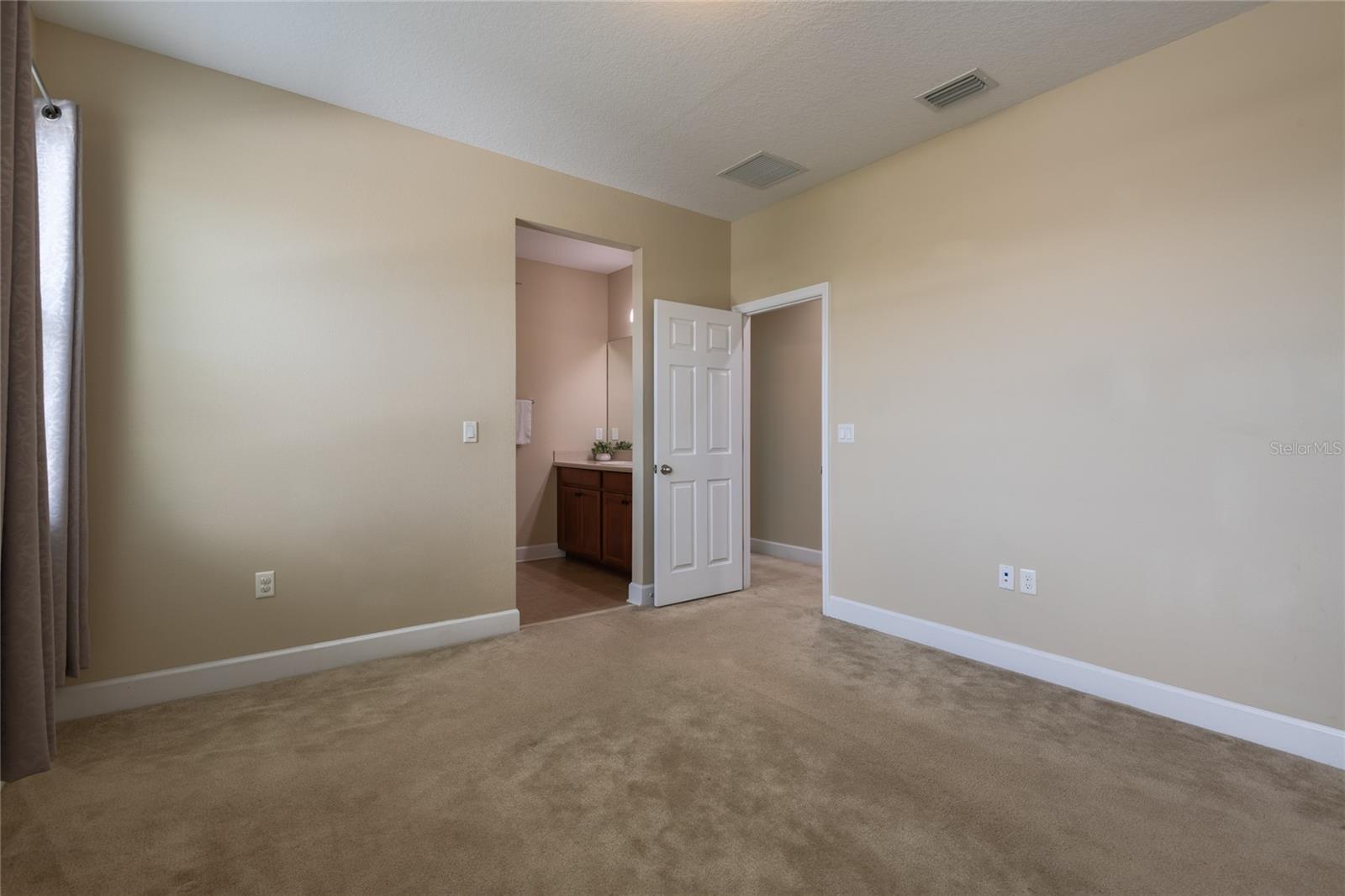 11807 Cross Vine Dr Property Photo 43