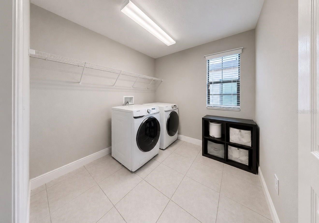 13107 Monach Isles Dr Property Photo 33