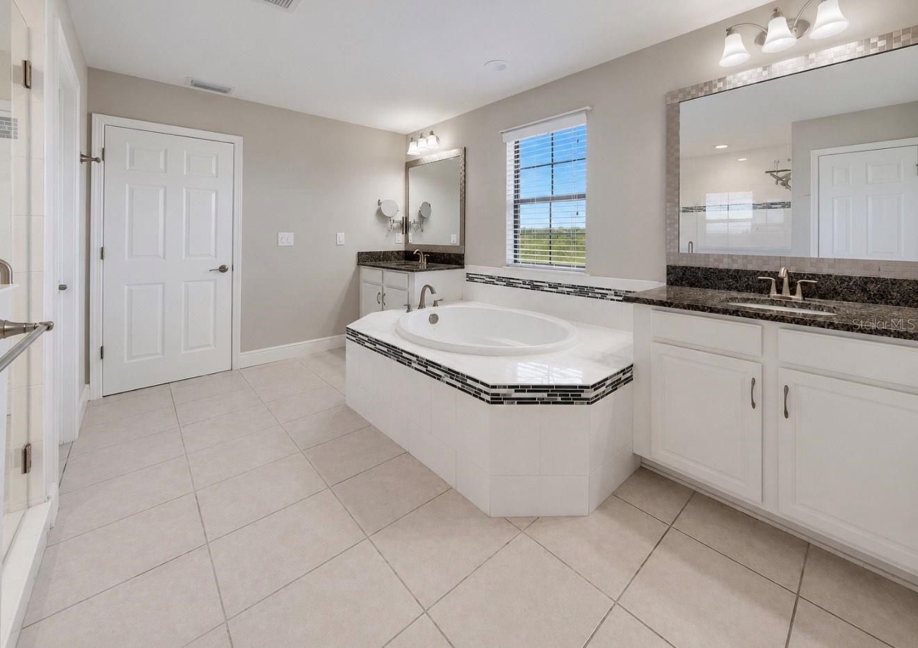 13107 Monach Isles Dr Property Photo 40