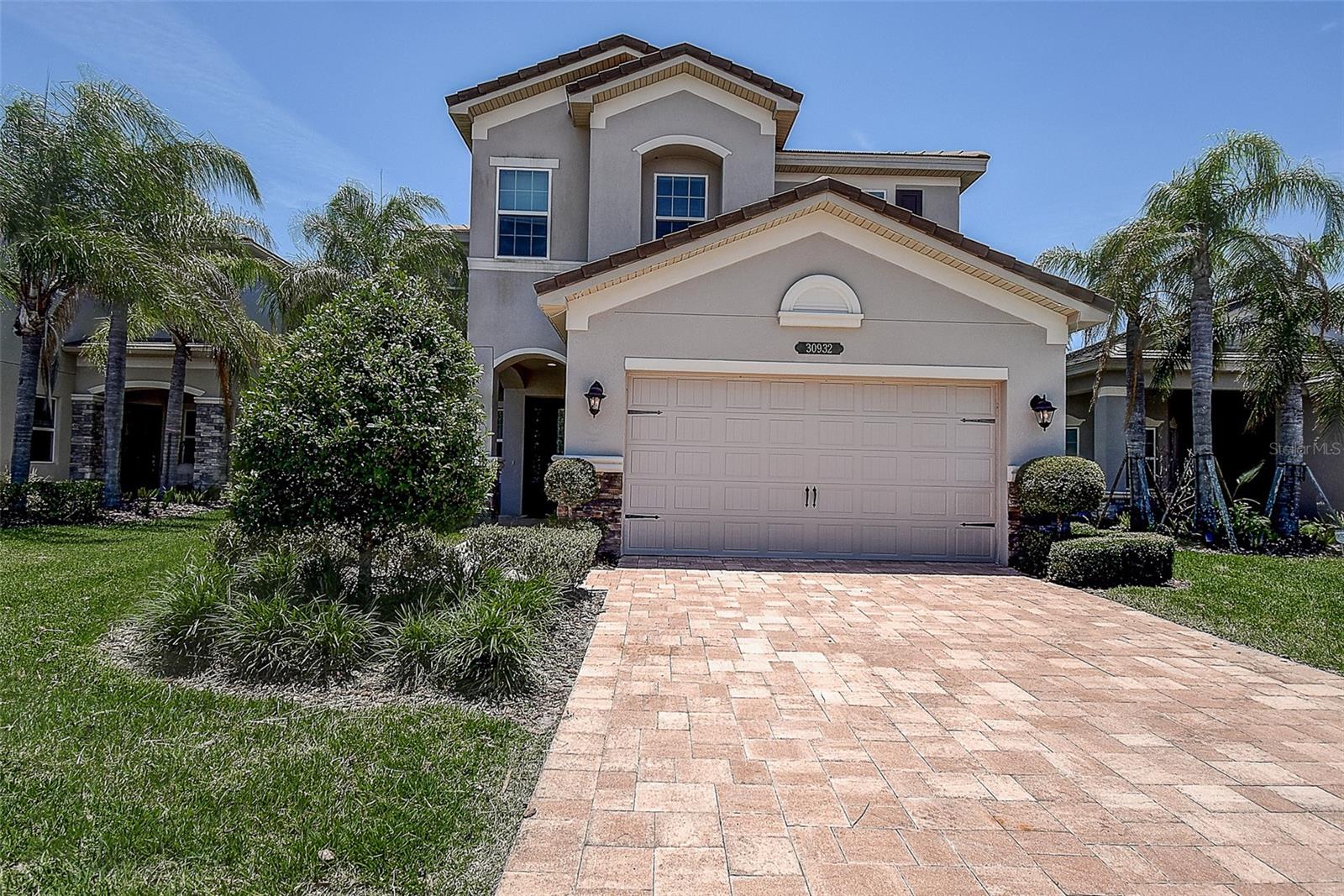 30932 Lindentree Dr Property Photo 3