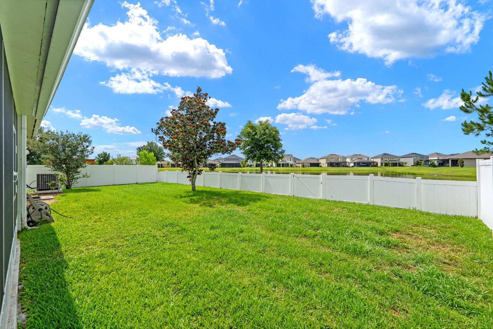 6751 Boulder Run Loop Property Photo 5