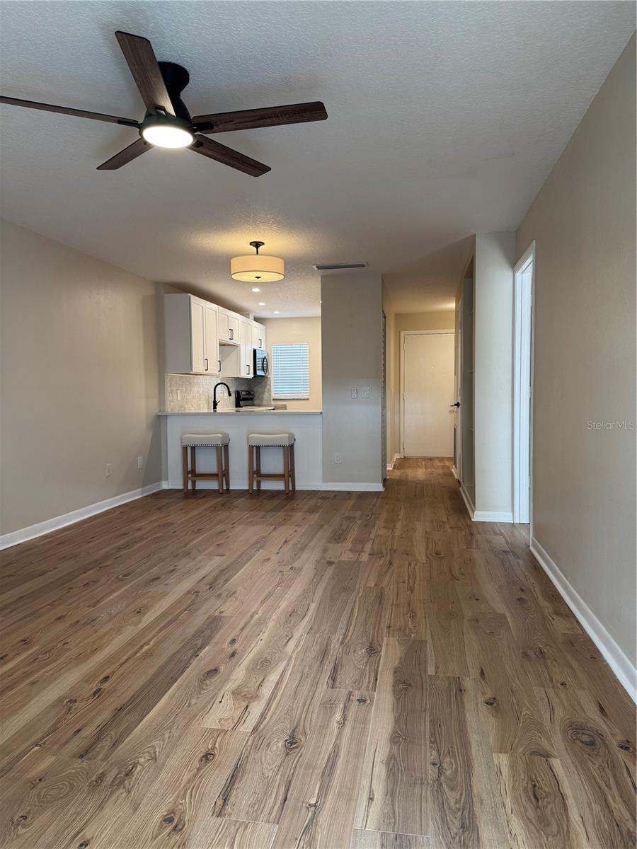 3819 N Oak Dr #i42 Property Photo 5