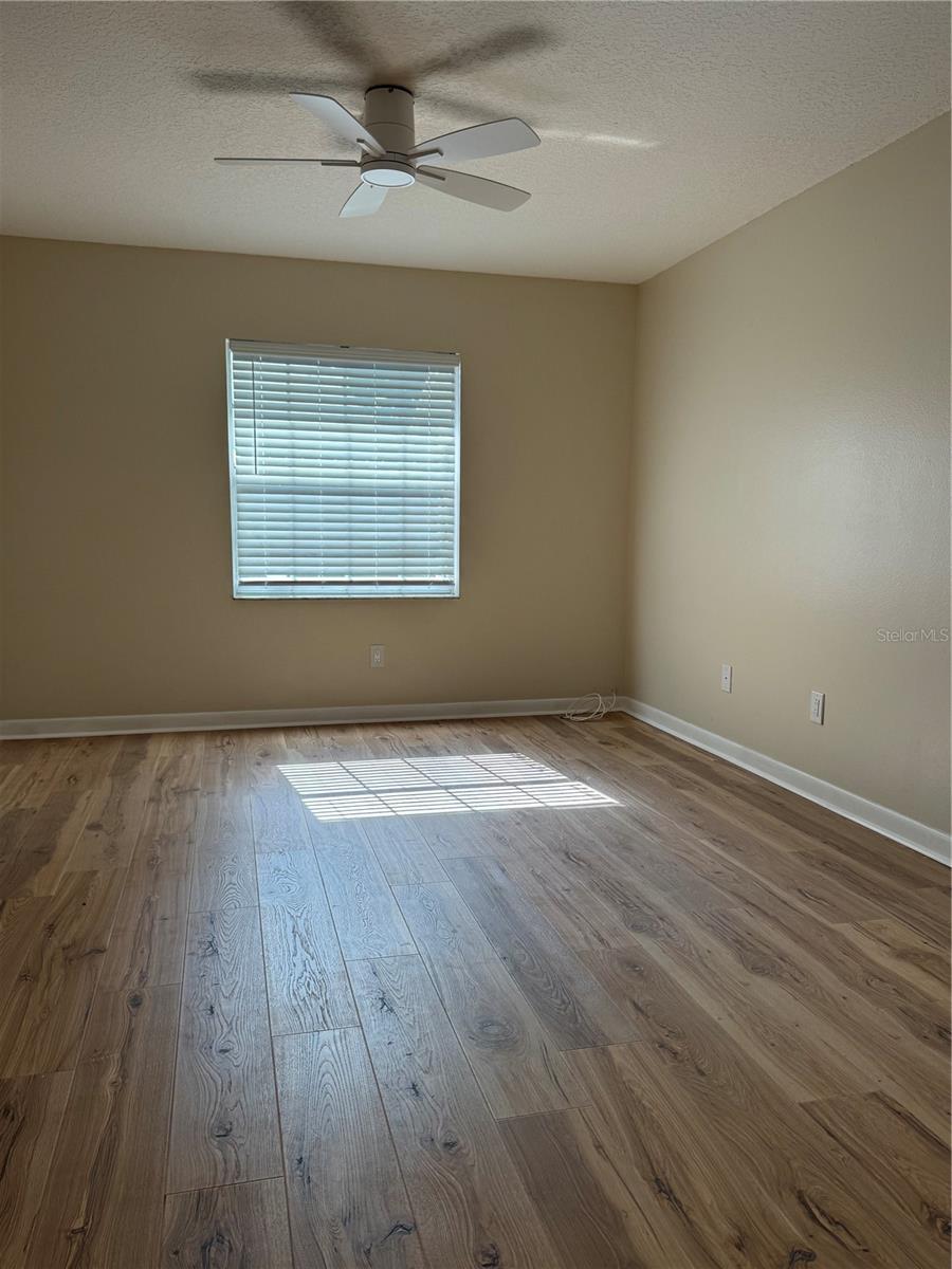 3819 N Oak Dr #i42 Property Photo 10