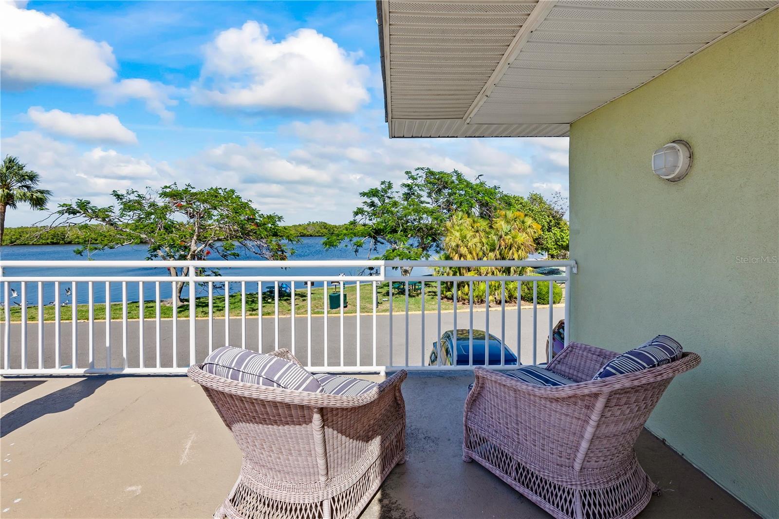 611 Destiny Dr #204 Property Photo 28