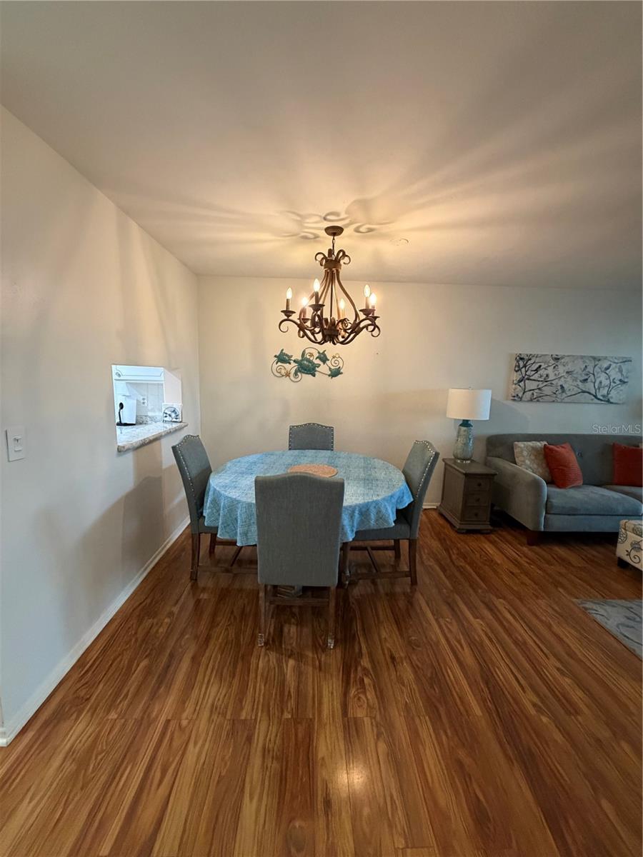 200 Glennes Ln #114 Property Photo 11