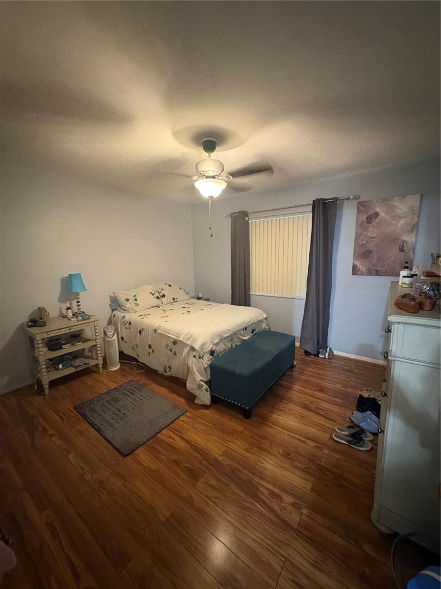 200 Glennes Ln #114 Property Photo 12