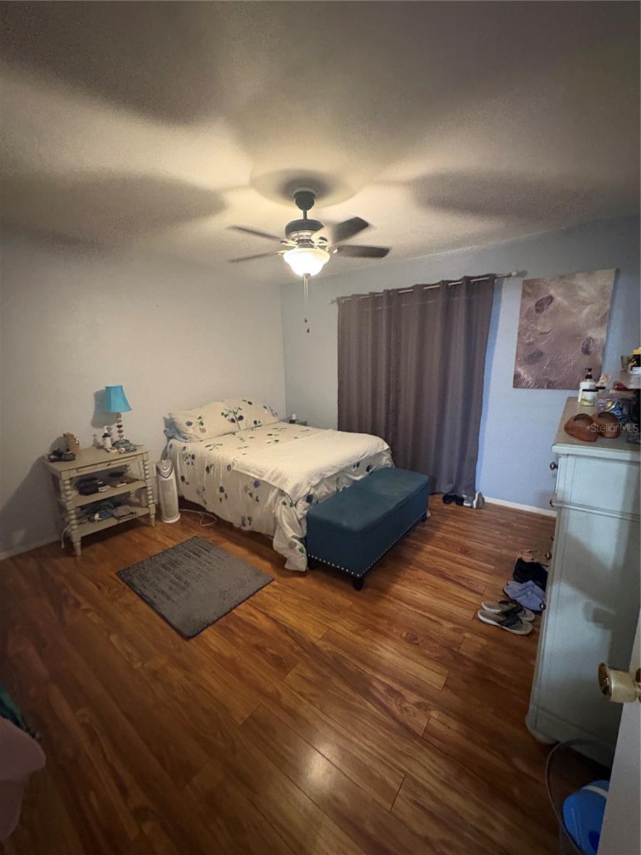 200 Glennes Ln #114 Property Photo 13