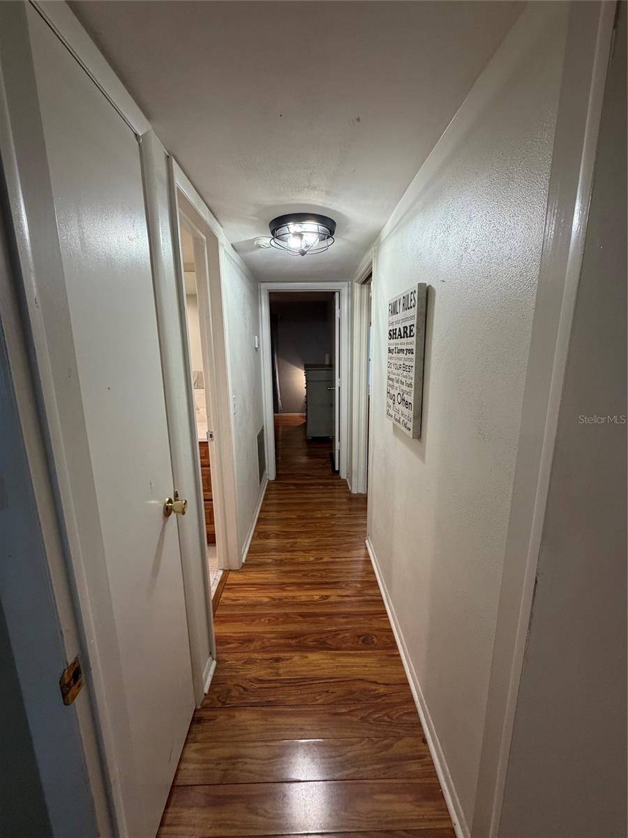 200 Glennes Ln #114 Property Photo 23