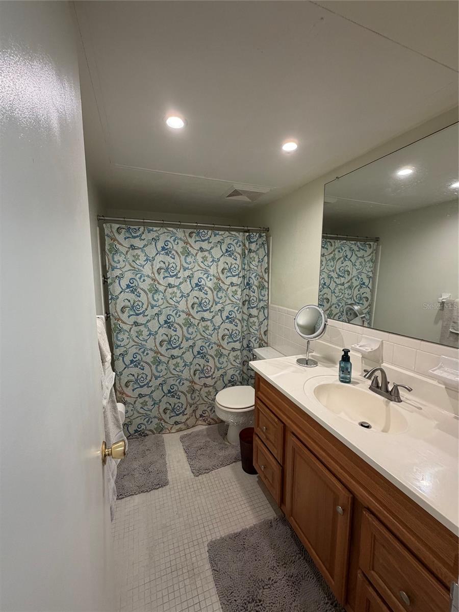 200 Glennes Ln #114 Property Photo 26