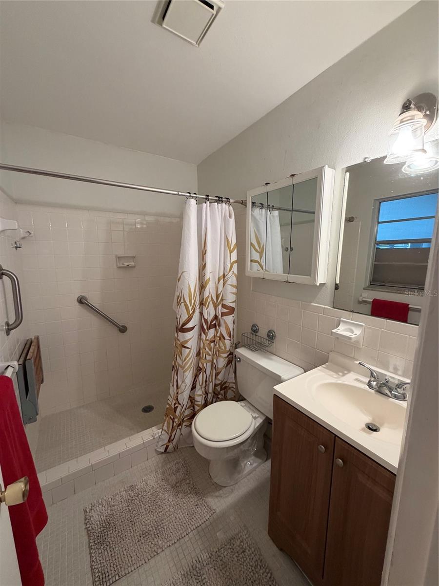 200 Glennes Ln #114 Property Photo 31