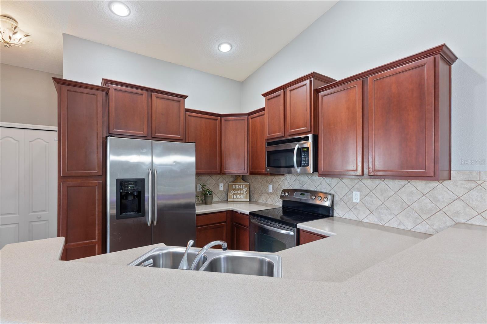 9107 Moonlit Meadows Loop Property Photo 6