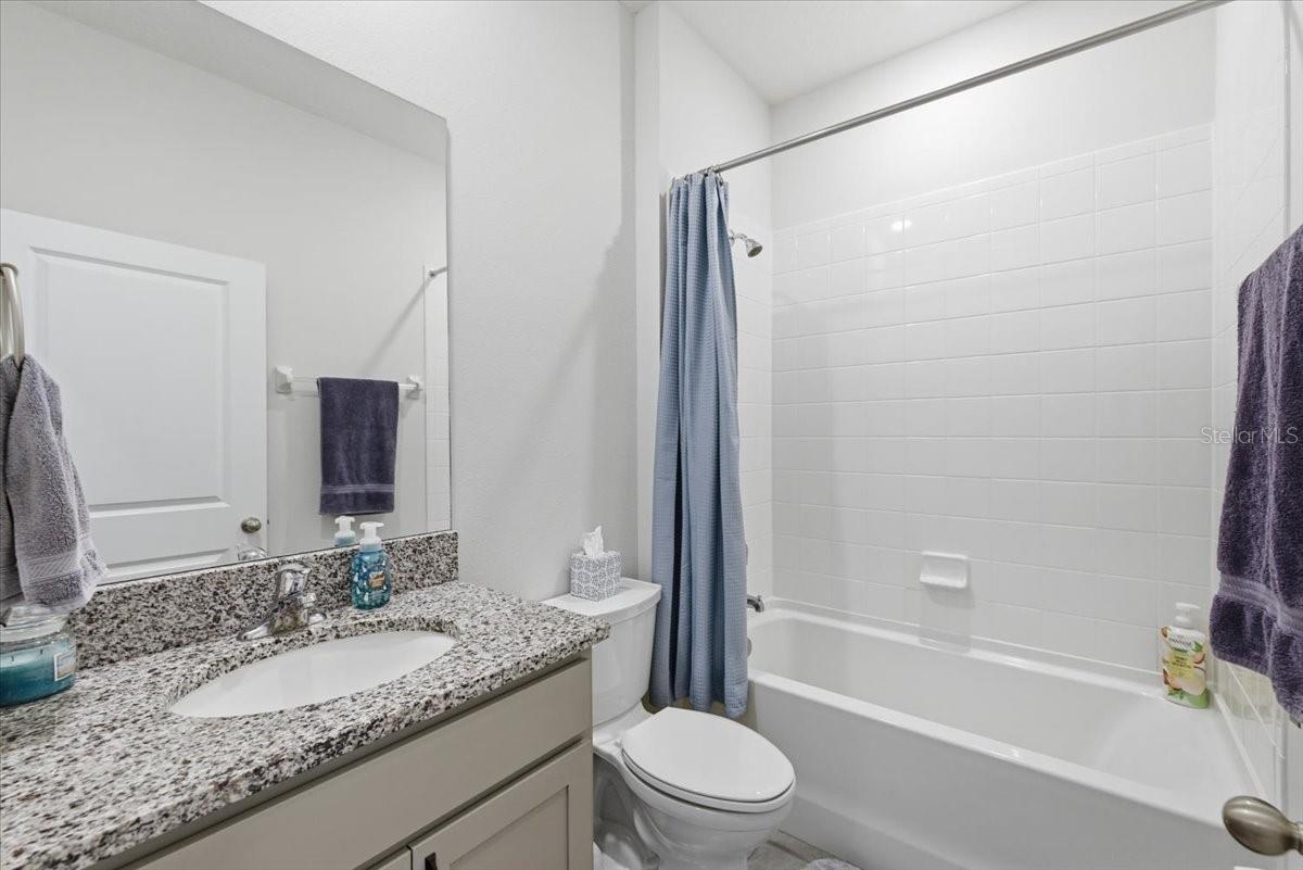 1413 Tropical Oasis Ave Property Photo 20