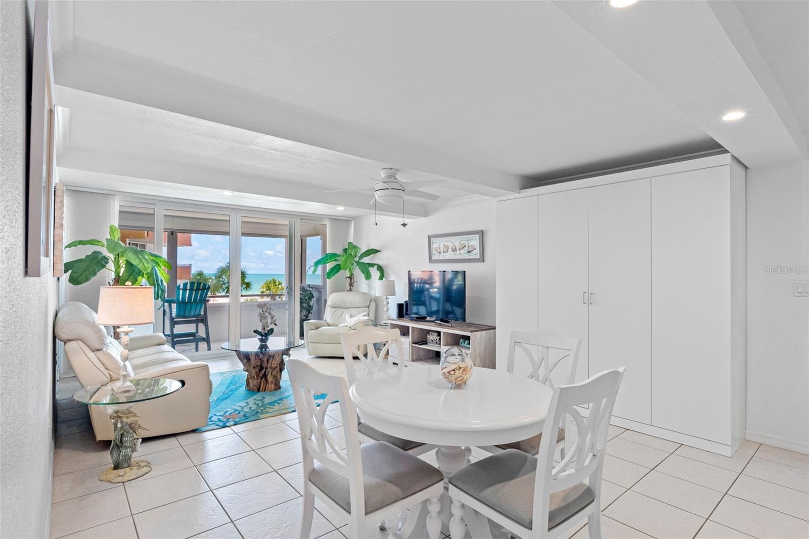 17920 Gulf Blvd #302 Property Photo 3