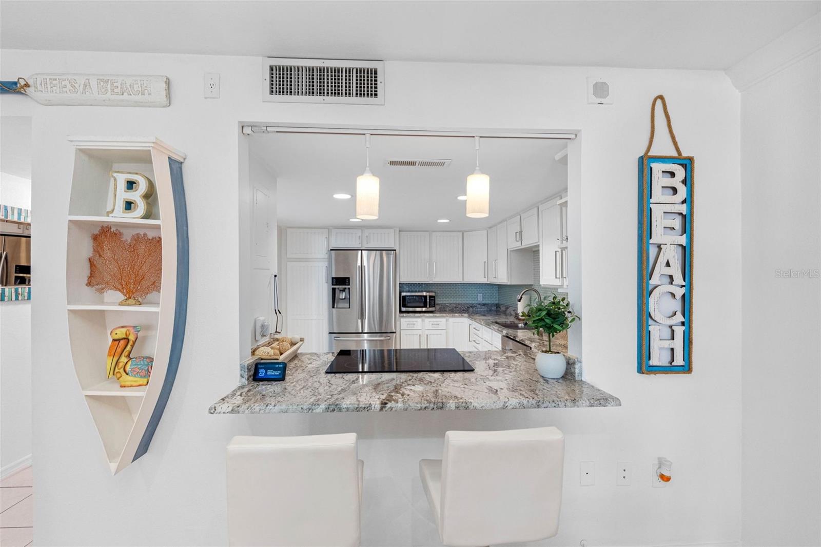 17920 Gulf Blvd #302 Property Photo 9