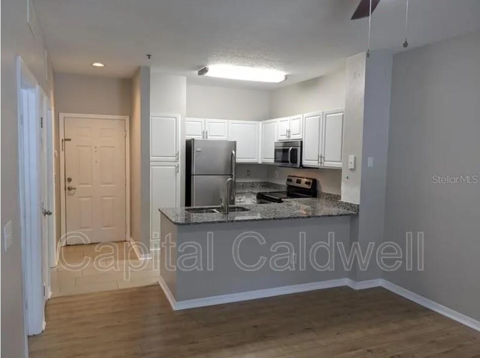 1910 E Palm Ave #11213 Property Photo 6