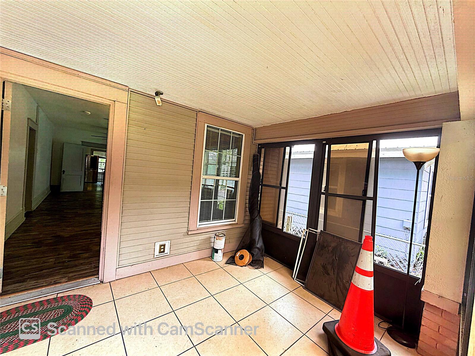 118 W Drew St Property Photo 11