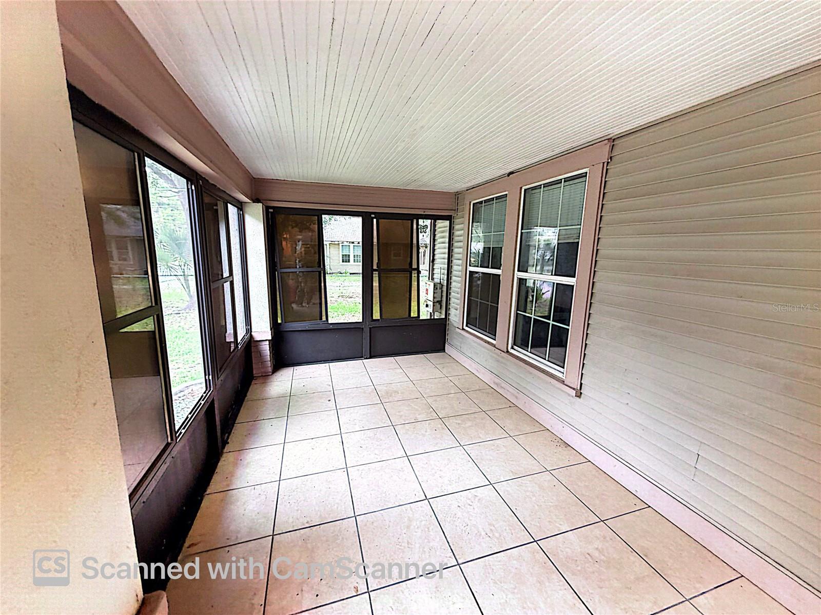 118 W Drew St Property Photo 12