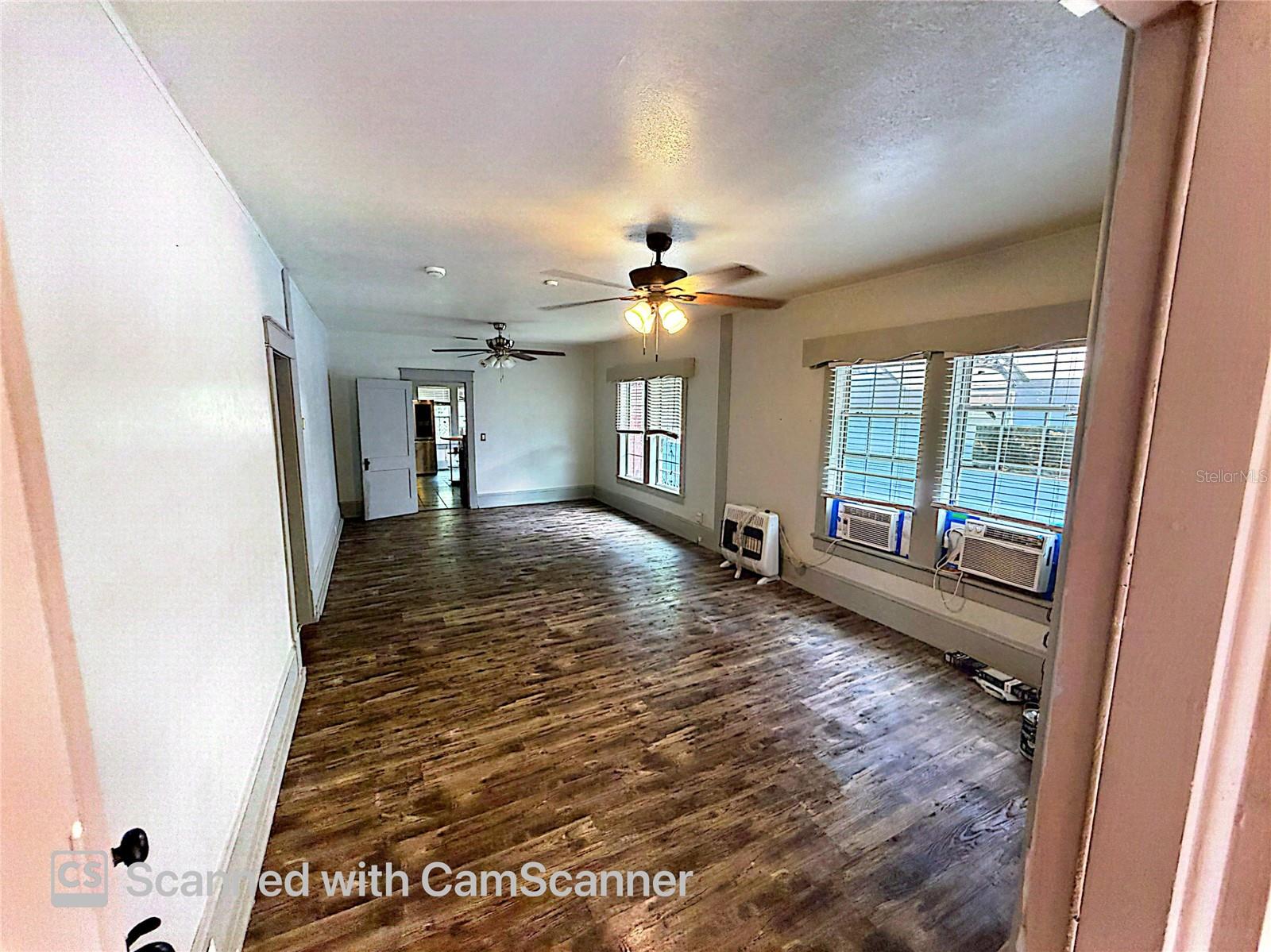 118 W Drew St Property Photo 14