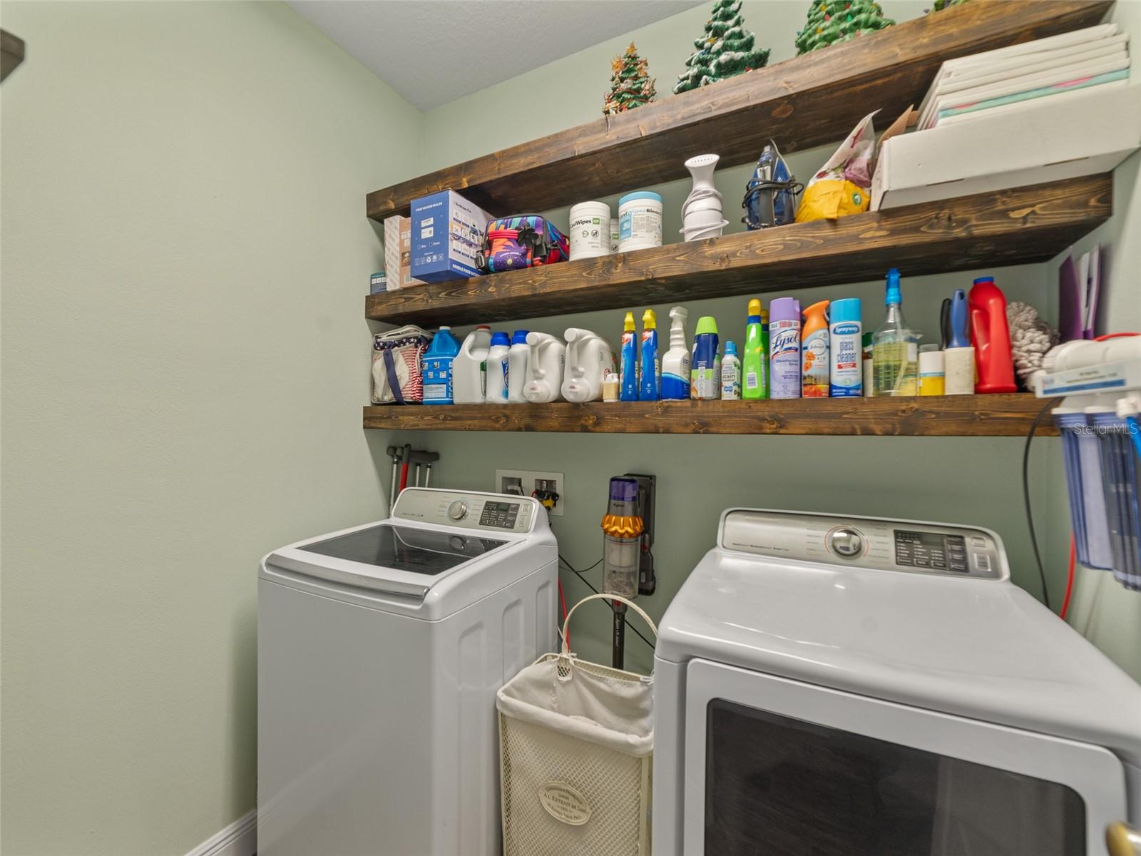 1220 Florablu Dr Property Photo 20
