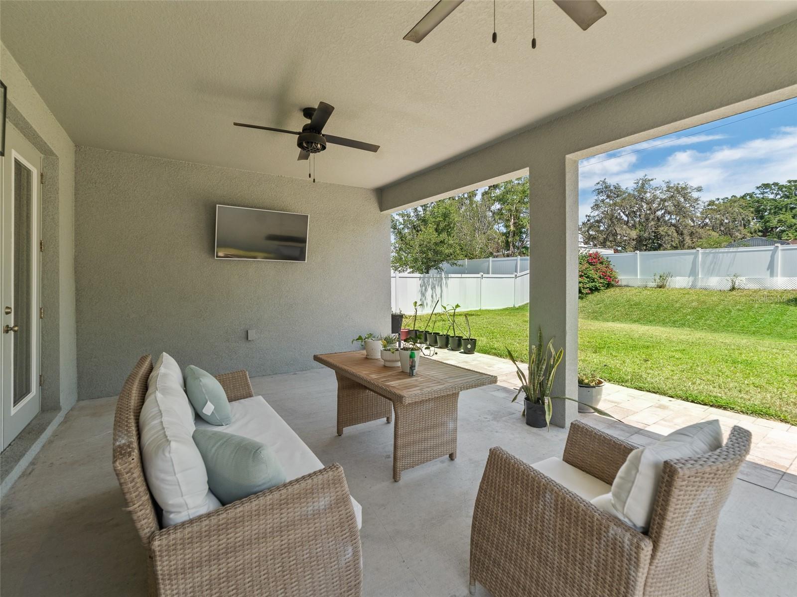 1220 Florablu Dr Property Photo 42